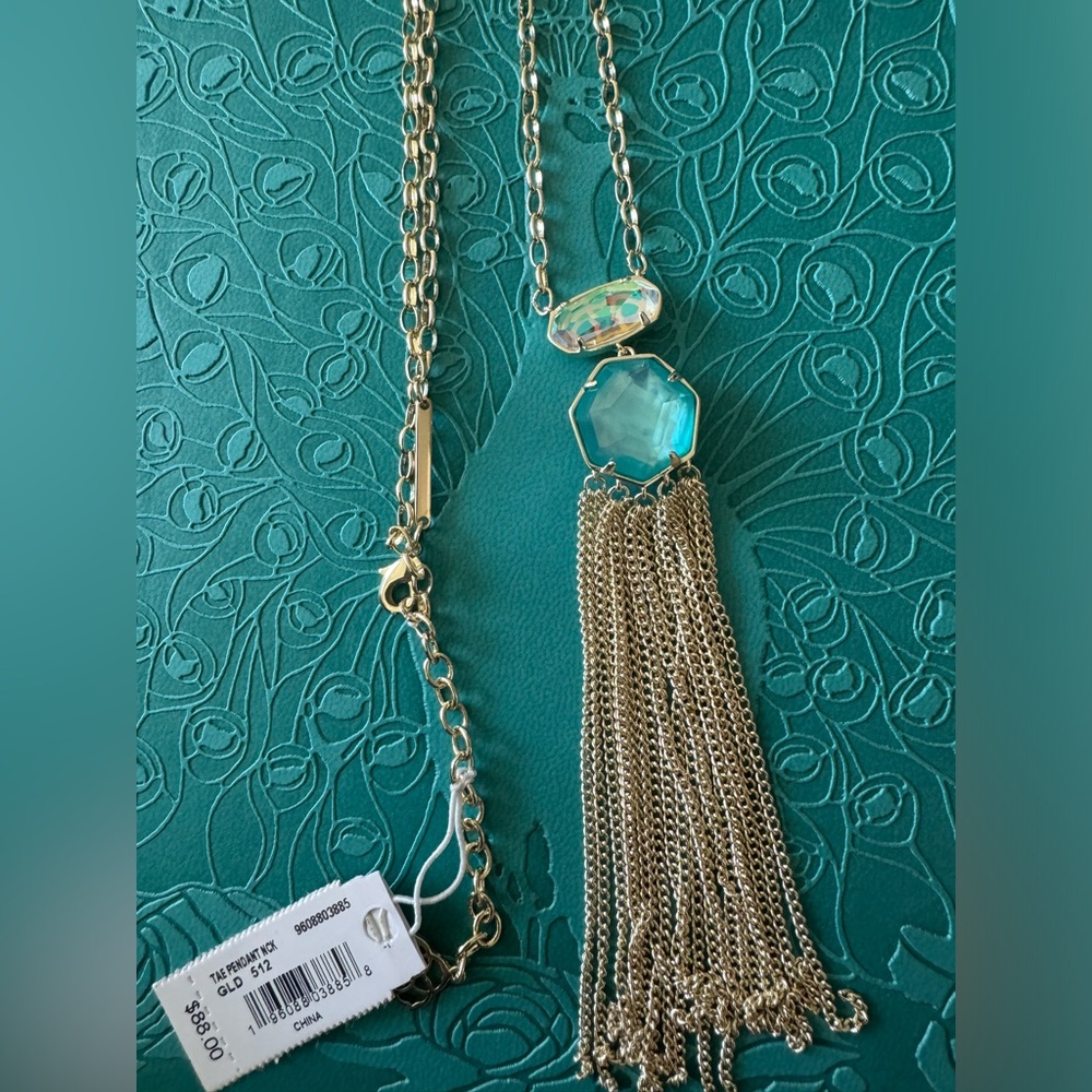 $ firm Kendra Scott Tae Necklace